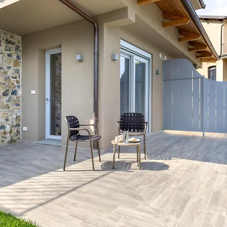 Hostdomus - Eden Free Garage Vila