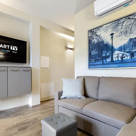 Hostdomus - Eden Free Garage Vila