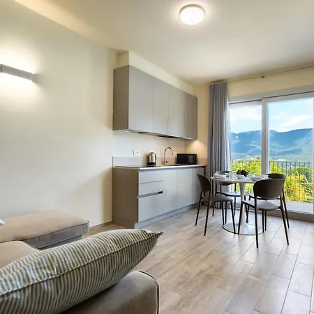 Hostdomus - Eden Free Garage غارليندا