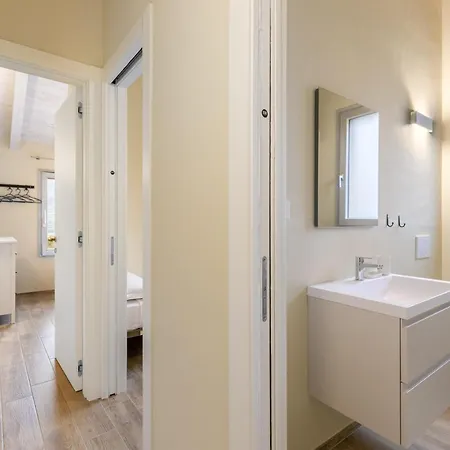 Hostdomus - Eden Free Garage *