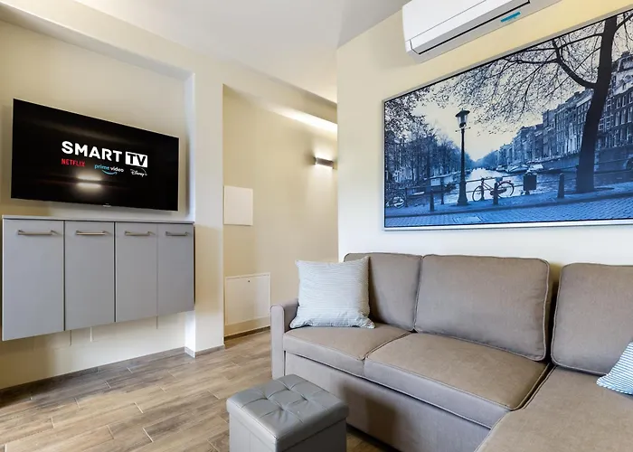 Hostdomus - Eden Free Garage فيلة