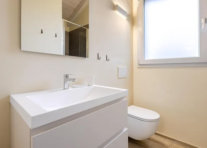 Hostdomus - Eden Free Garage غارليندا