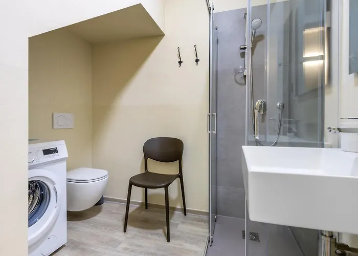 فيلة Hostdomus - Eden Free Garage